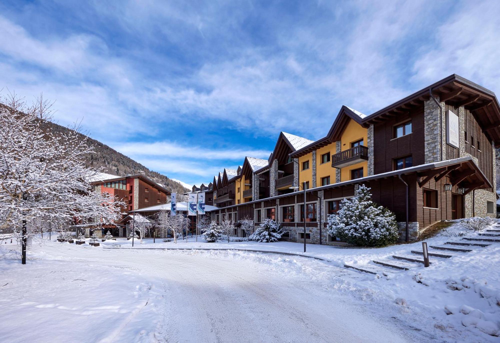 Blu Hotel Acquaseria Ponte Di Legno Exterior foto